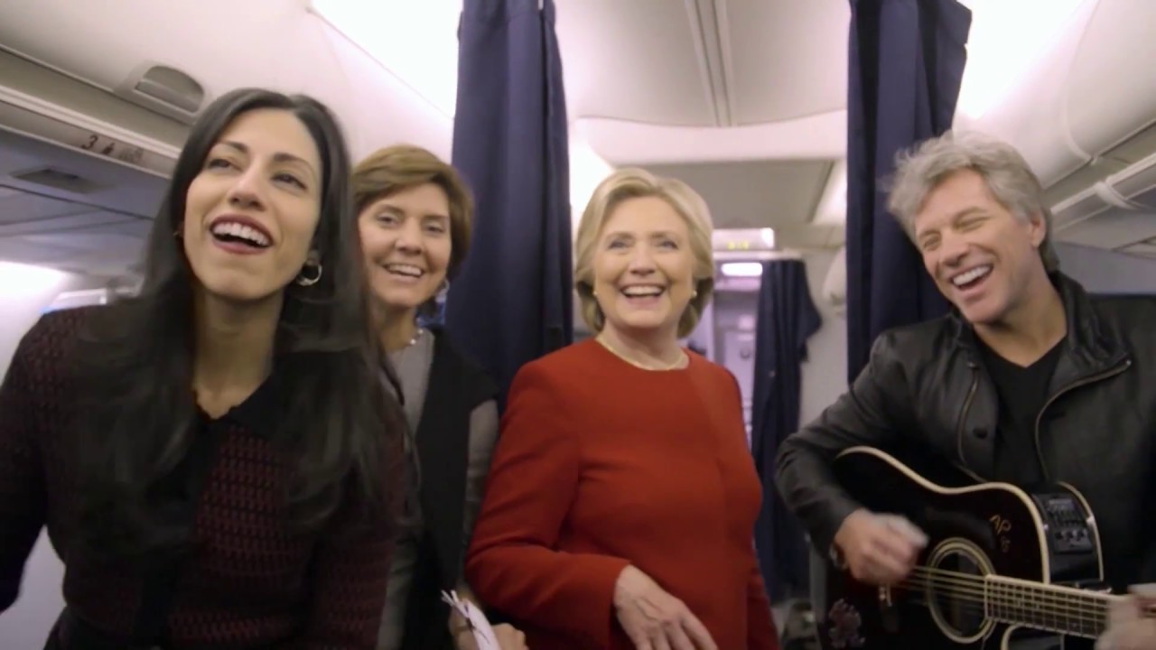 Watch Hillary Clinton and Her Staff Do the &lsquo;Mannequin Challenge&rsquo; | Fortune
