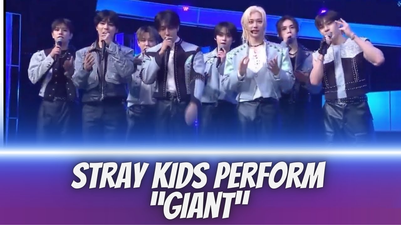 Stray Kids Perform 