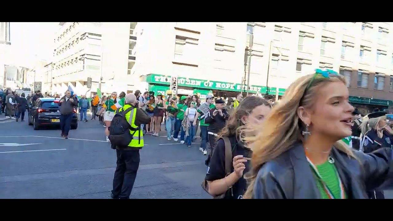 Парад в честь Дня Святого Патрика ☘️💚🇮🇪 Ливерпуль, Англия 💚☘️17/03/26