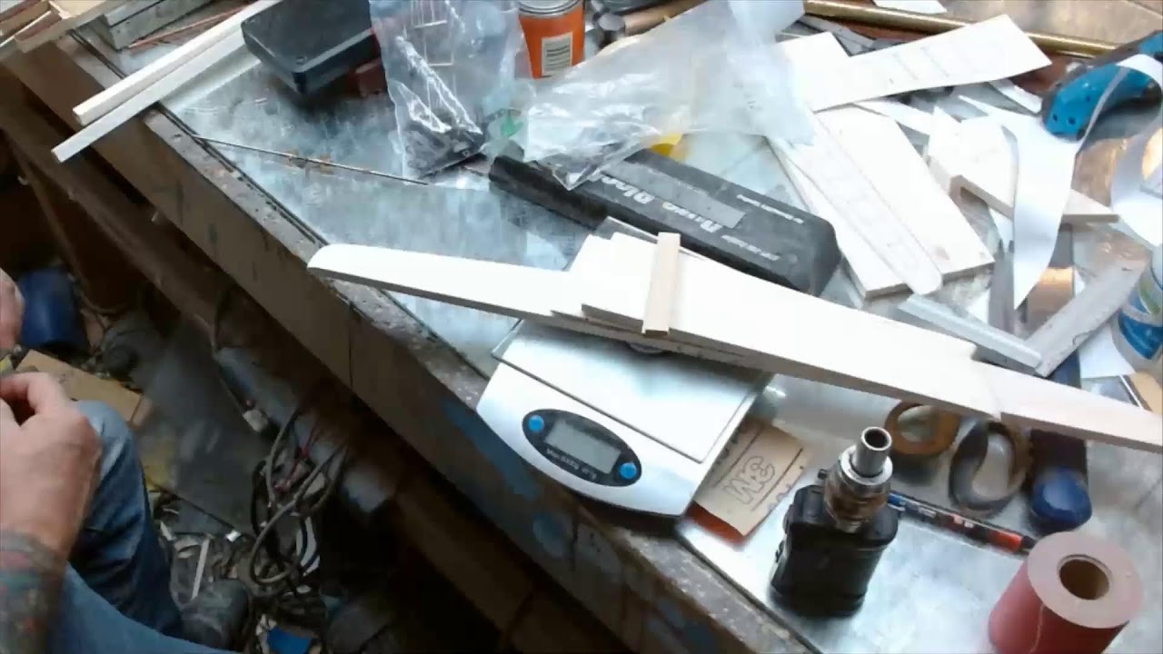 Давайте закончим работу над стабилизатором.