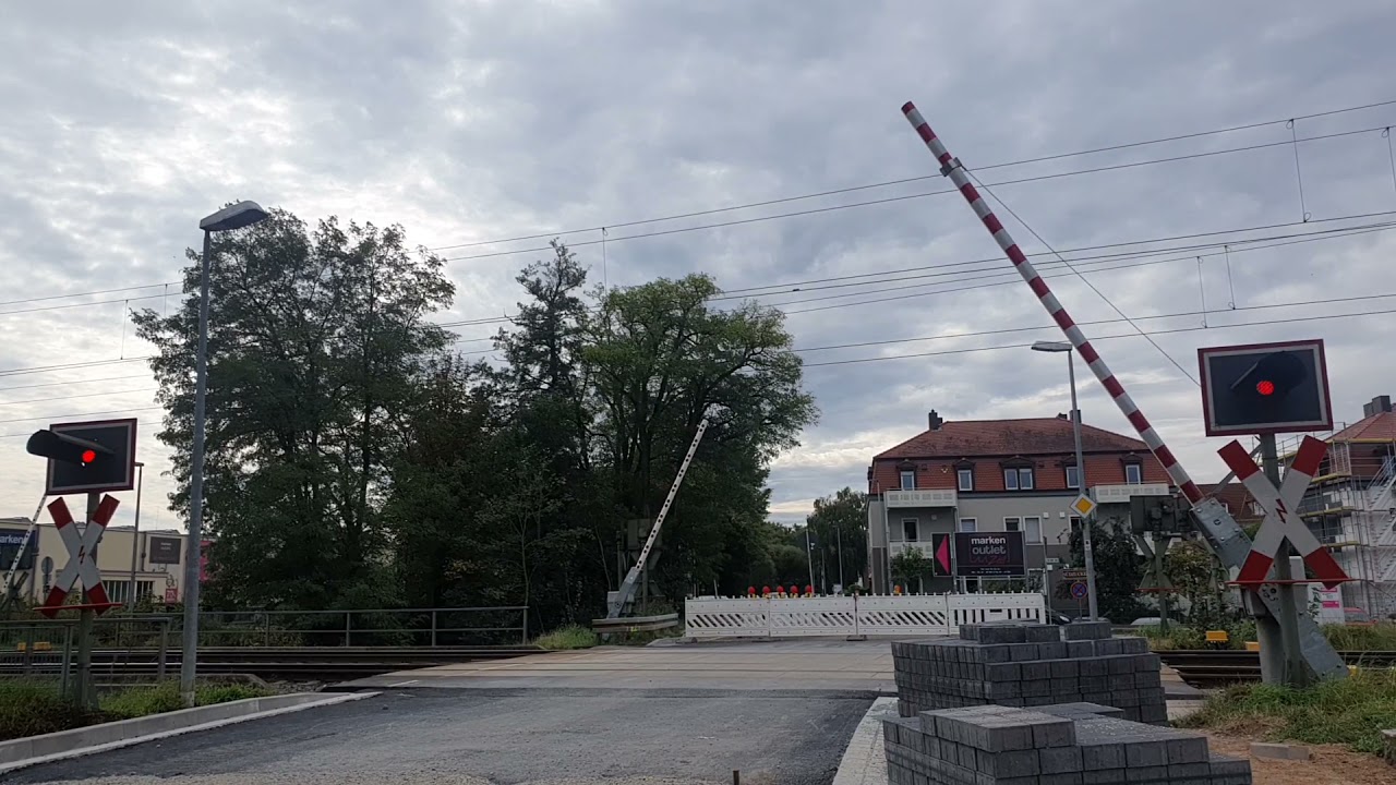 Bahn&uuml;bergang Zeil am Main Mainspessartexpress Richtung Bamberg