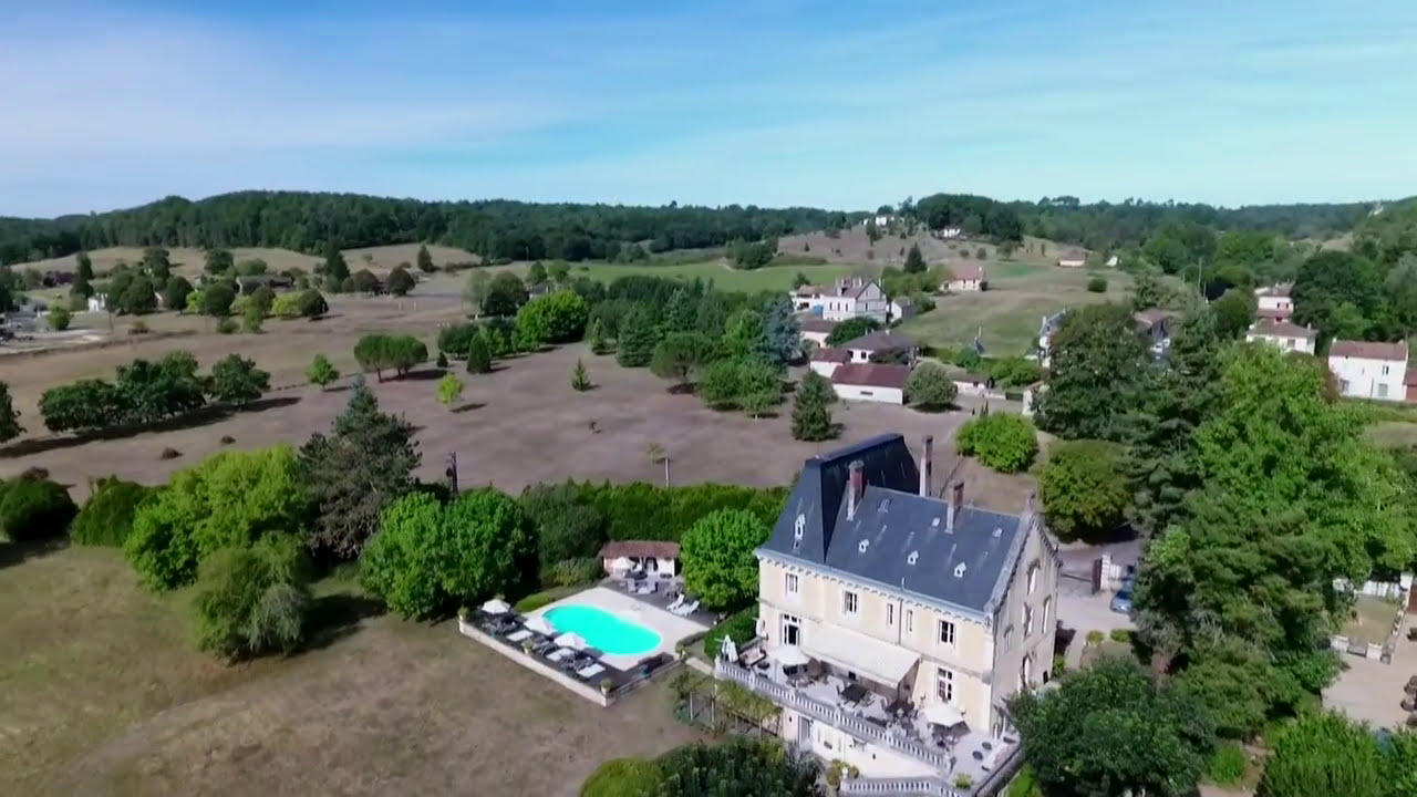 Bed & Breakfast, Gites, Chambre d'Hote, range of luxury accommodation - Chateau de Villars, Dordogne