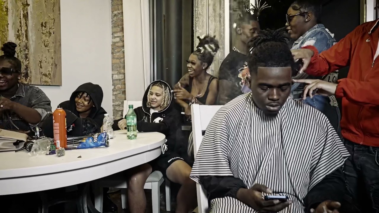 Taeman - Paper Ft. Jhacari ( Official Music Video ) @AKDIMEFILMS
