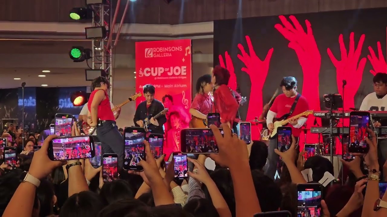 Cup of Joe — Estranghero [Live at Robinsons Galleria Ortigas]