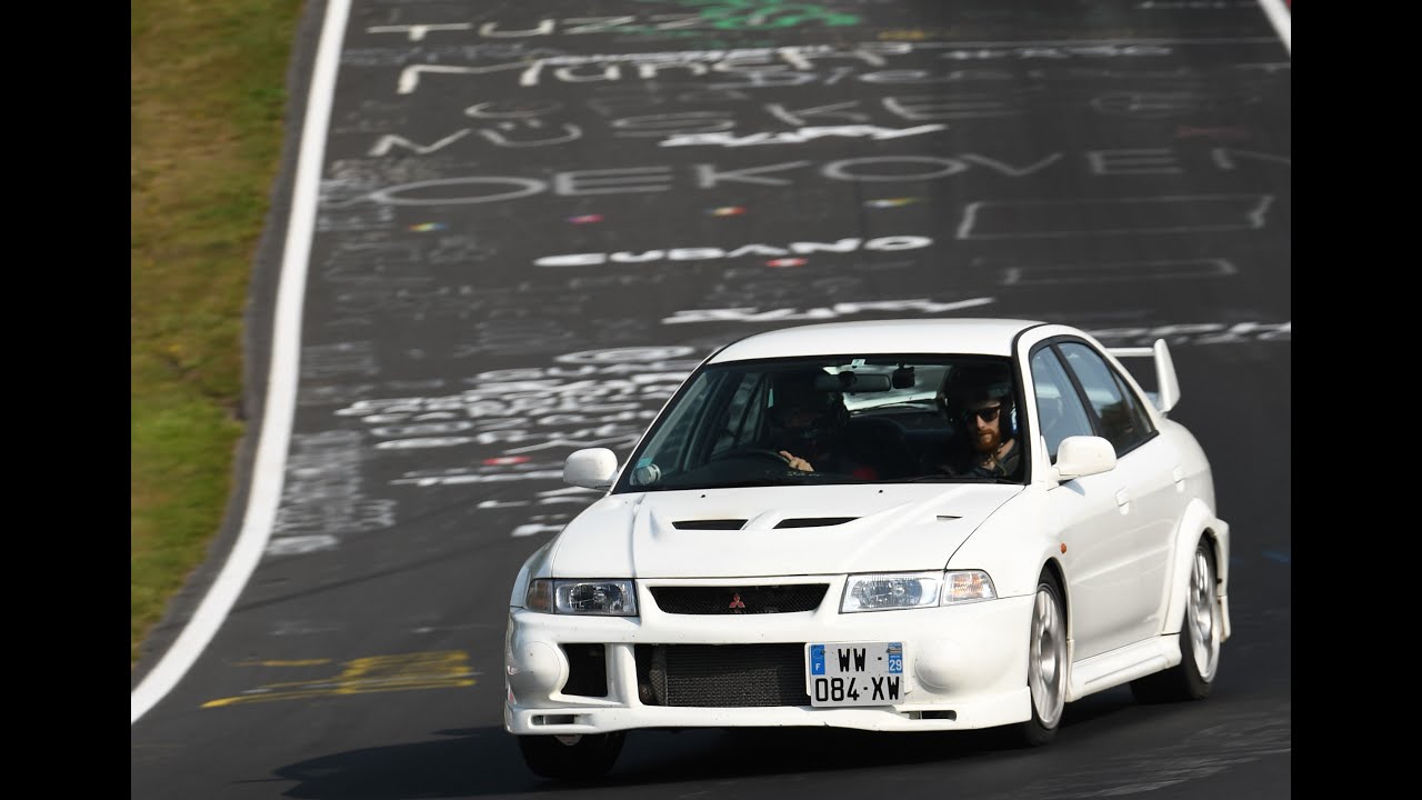 Mitsubishi Lancer evolution 6 vs BMW 130i nurburgring nordschleife BTG