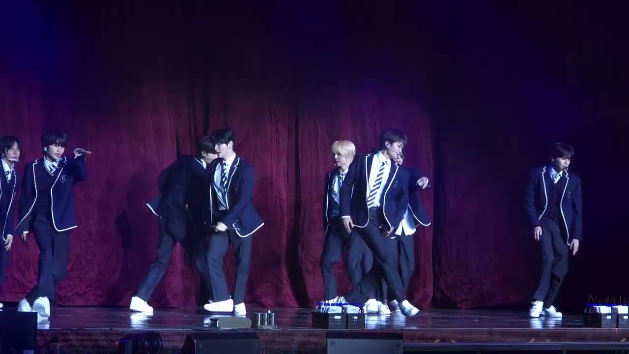 260207 크래비티 VIVID