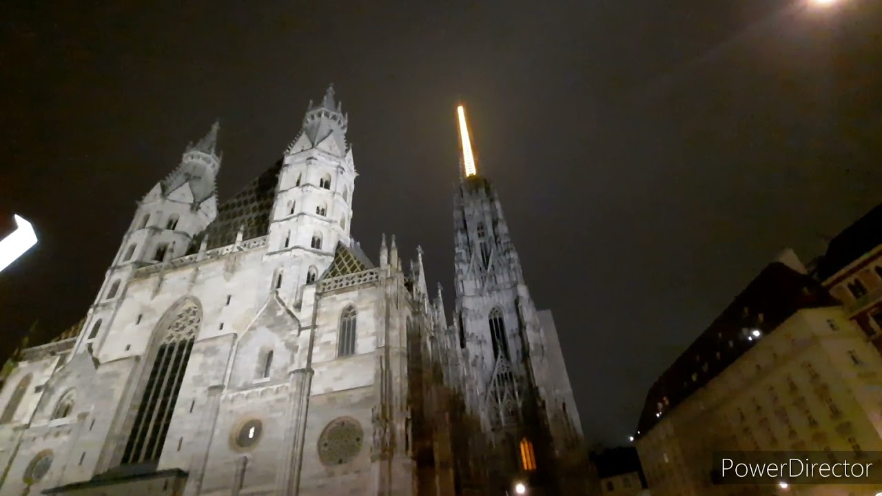 Domkirche St. Stephan - (A-1010 Wien) - Einläuten des neuen Kirchenjahres - (Südturm+Heidenturm)