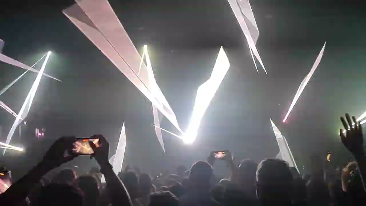 Rüfüs du Sol - Surrender - Live in Prague 13.08.2022