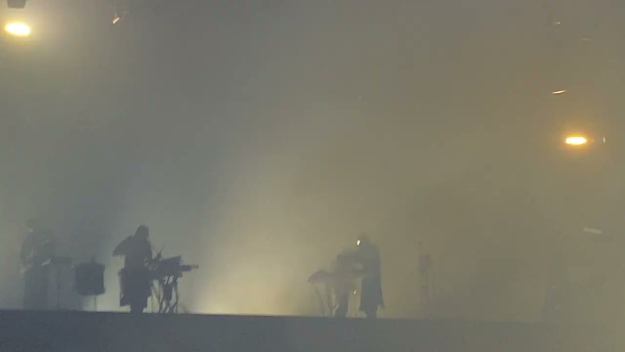 LIBERATO + CALCUTTA  9 MAGGIO - Piazza del Plebiscito NAPOLI // 18/09/2023(HD)