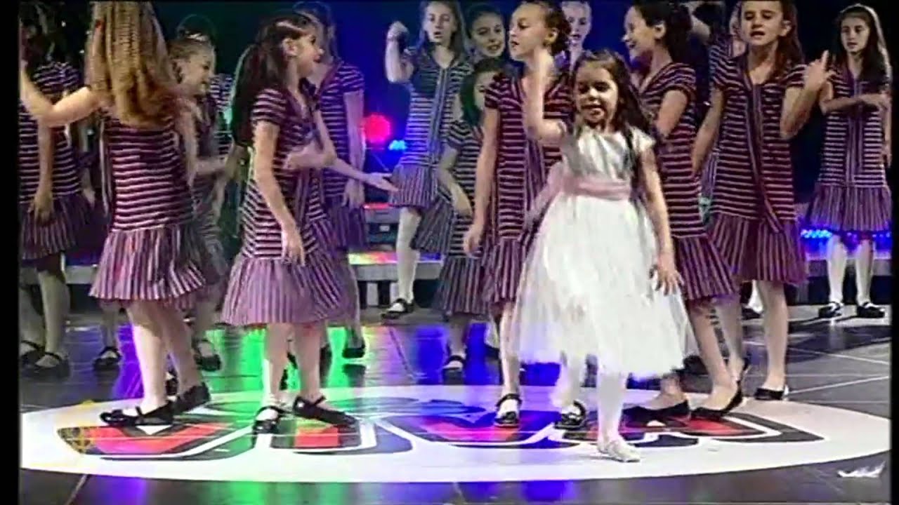 Zlatno Slavejce 2015 - Neposlusno Mace - Lara Trpceska (Video)
