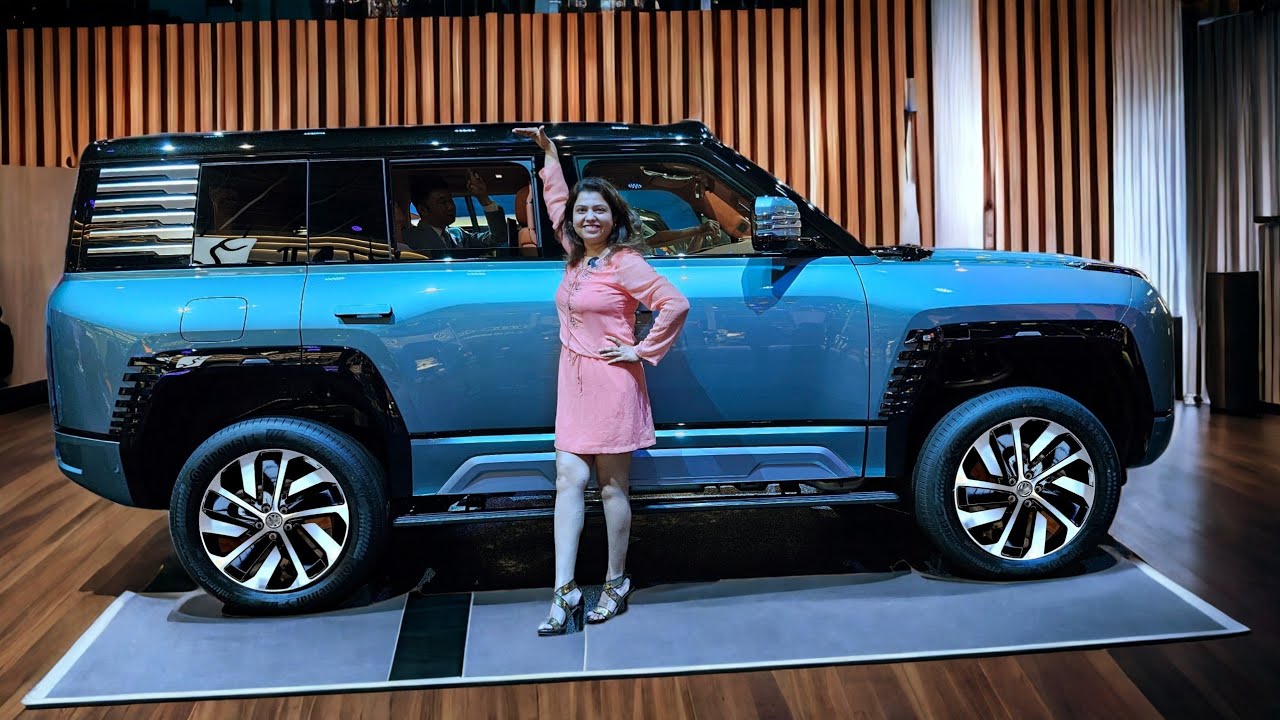 World's Most Powerful SUV 😍 - BYD Yangwang U8 - 38 Sensors, 16 Cameras & 5 Radars