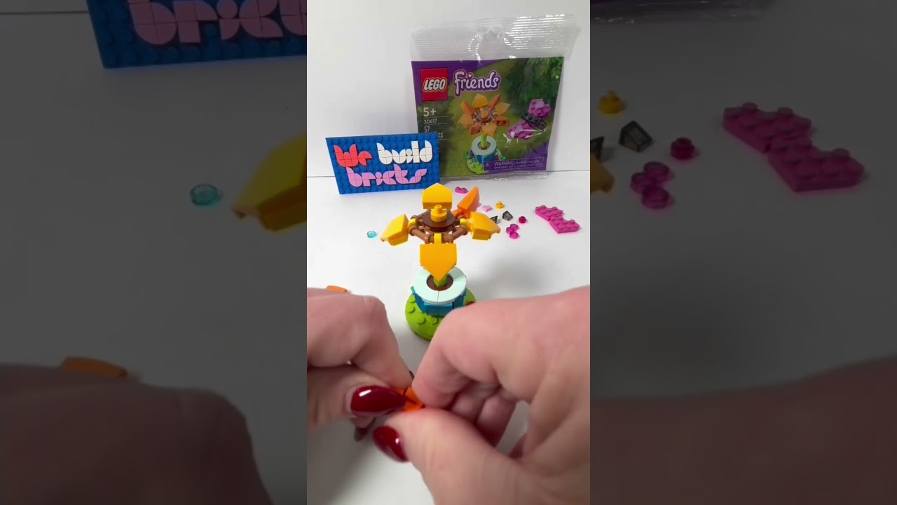 Here comes the sunflower   LEGO 30417 