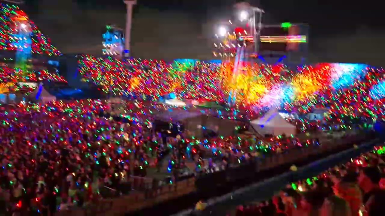 SHAKIRA. TOUR LAS MUJERES YA NO LLORAN. 08 DE DIC 2025. VELEZ. ARGENTINA. WAKA WAKA.