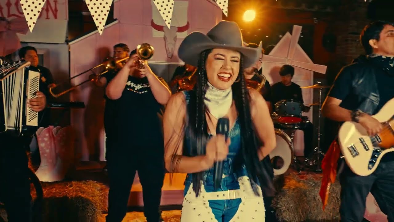 Mily Britez - Todo El Mundo Menos A Mi (Video Oficial)