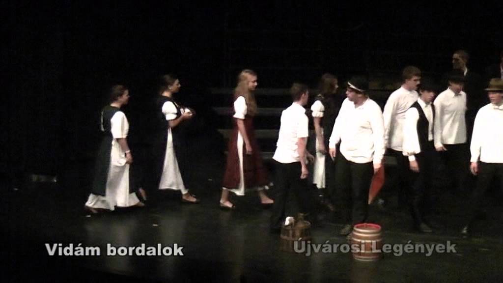 Gála 2013 - Néptáncosok, népdalosok
