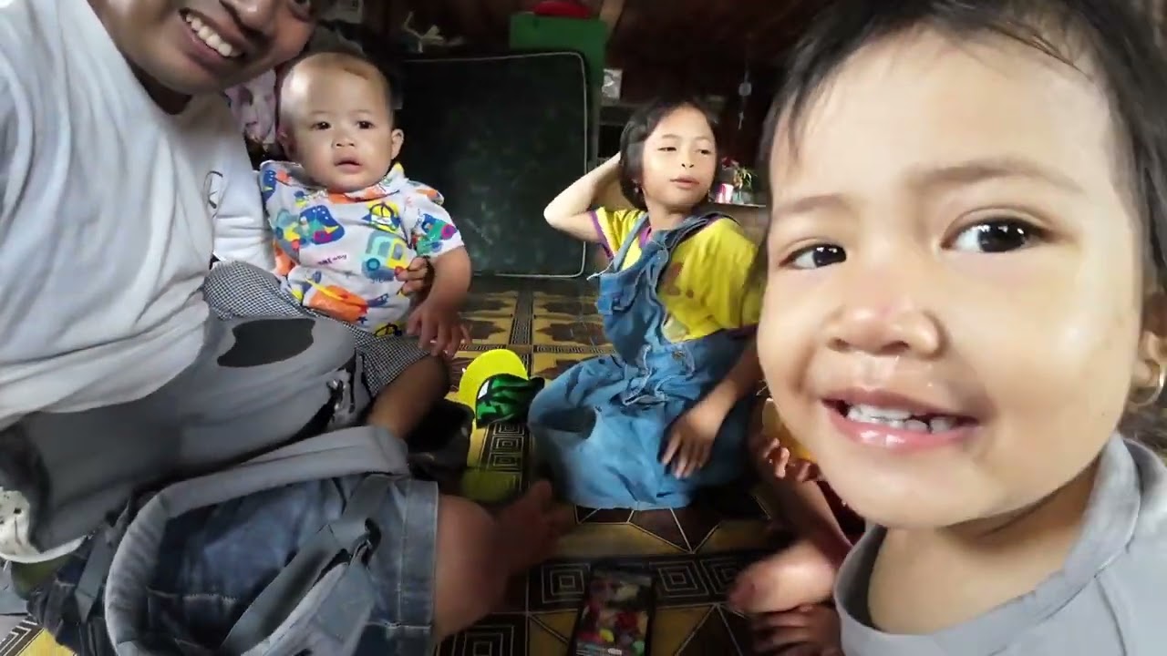 ADIK RIFKY PULANG BAWAH SUSU AYUK IRSHE JUGA KEBUTUHANNYA SAMA BAPAKNYA....