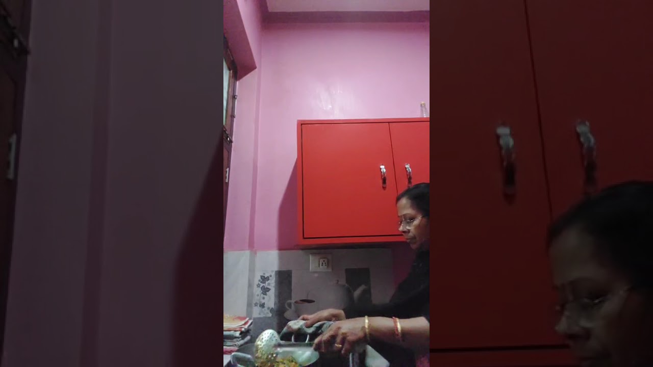 Grevi ko kuch is tarah banaye.