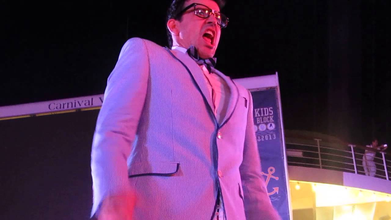 NKOTB Cruise 2013 Remix Night Jordan Dancing like a Nerd