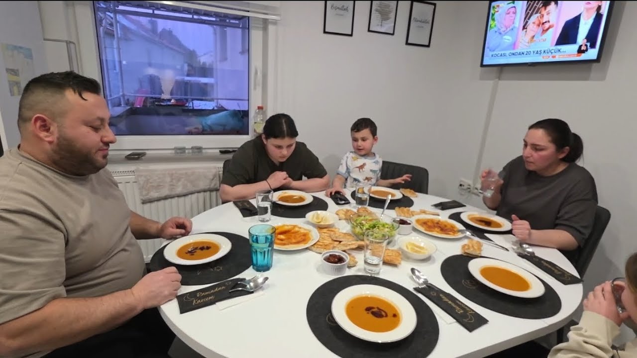 Almanyada 2026 Ramazan'ın 1. Günü