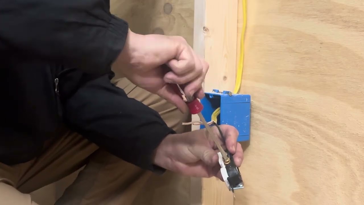 Wiring a receptacle 