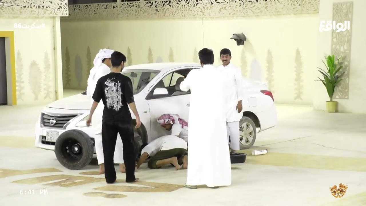تصليح سيارة على الهواء مباشرة ! | خالد عبيد، فيحان، خالد الروقي، محمد، نواف الأكلبي،عادل (سكربت86)