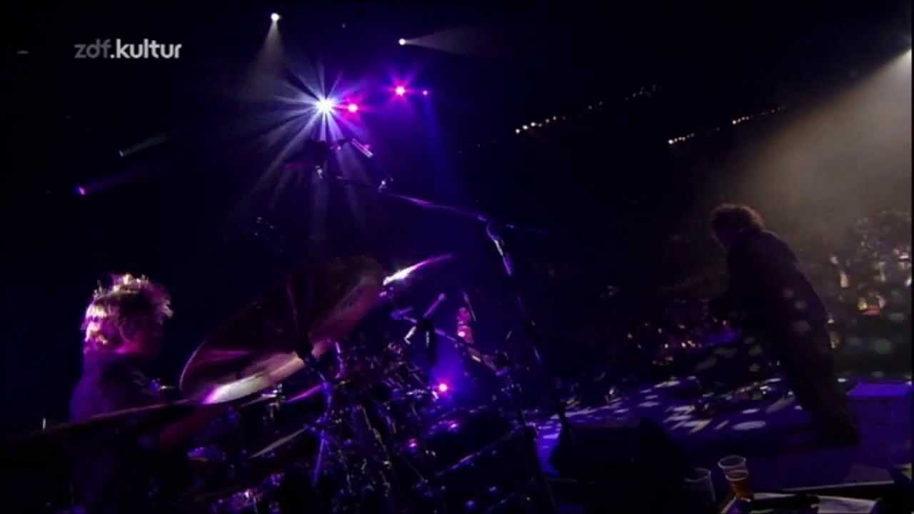 The Cure - Jumping Someone Else's Train (Bercy 2008)