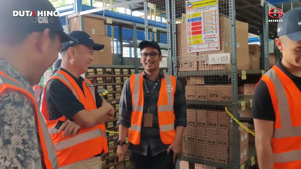 HINO MALAYSIA VISIT TO DUTA HINO KENDAL