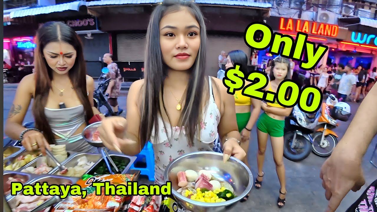 $2 STREET FOOD: How a SOI 6 WORKING WOMAN EATS in Pattaya, Thailand 🇹🇭