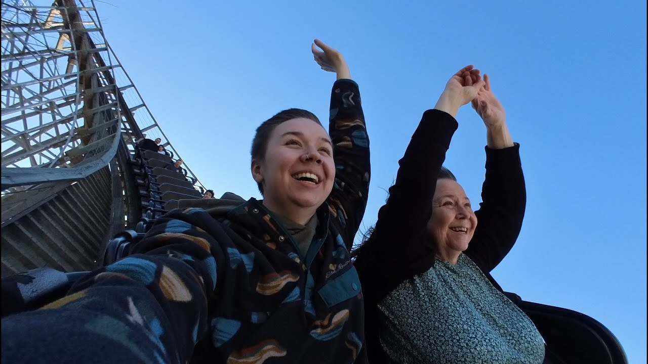 Riding Texas Stingray for the first time with my mom! (Reverse POV)