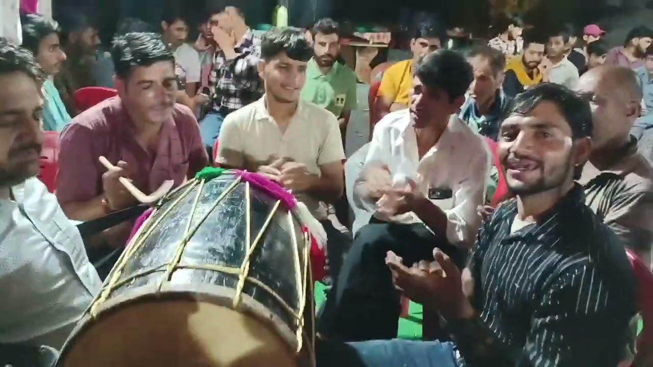 New Dogri Song||Foujiya Bagi Tere Phuli Kachnar||Mehfil program|| Like Share Comment plz Support me 