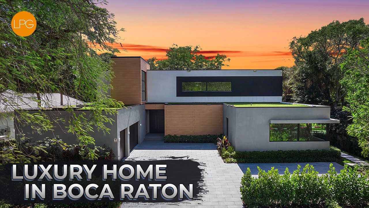 MODERN LUXURY HOME WITH A BEAUTIFUL GARDEN IN BOCA RATON