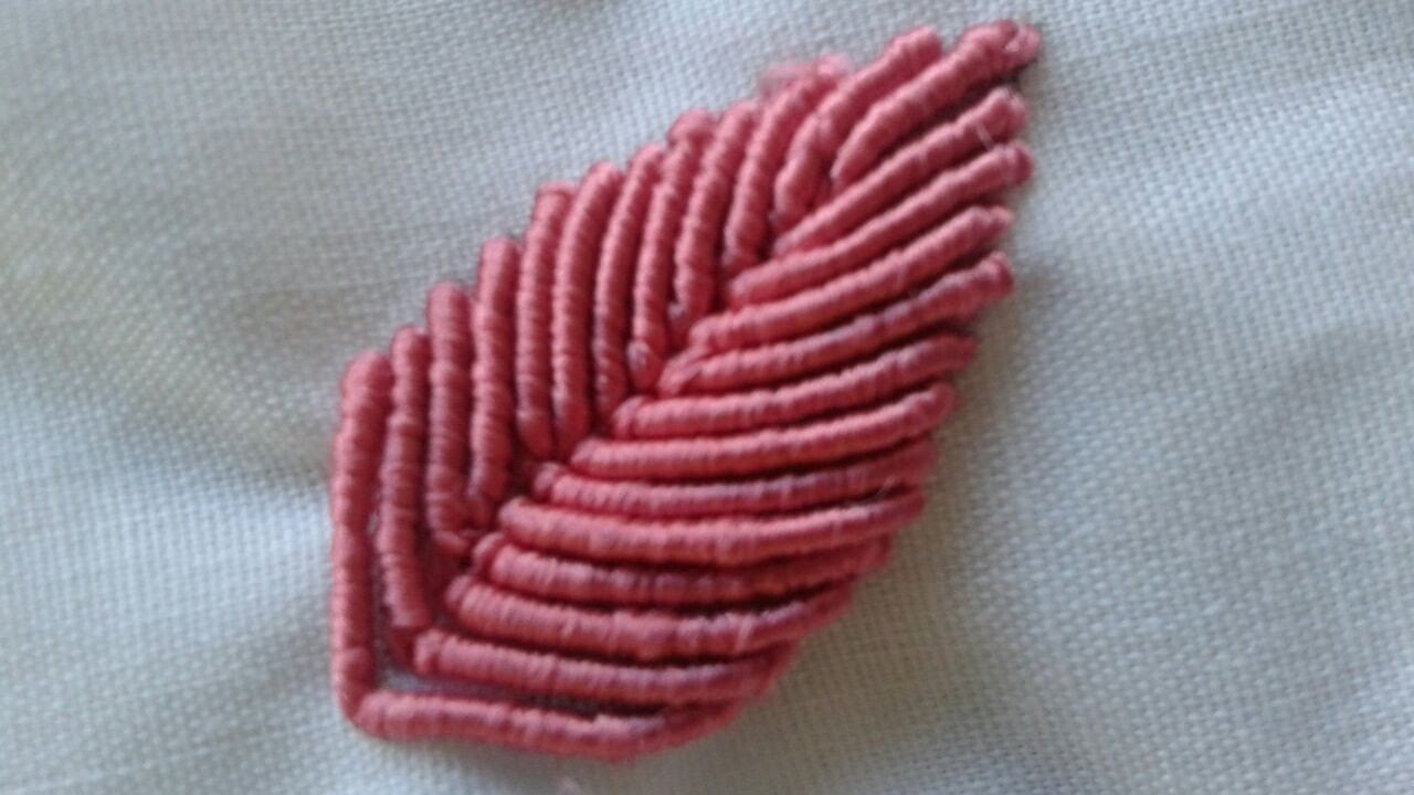 الدرس21من تعليم الطرز الرباطي باليد ( طريقة عمل وريقة بليبريد أو الدويدات بإتقان).