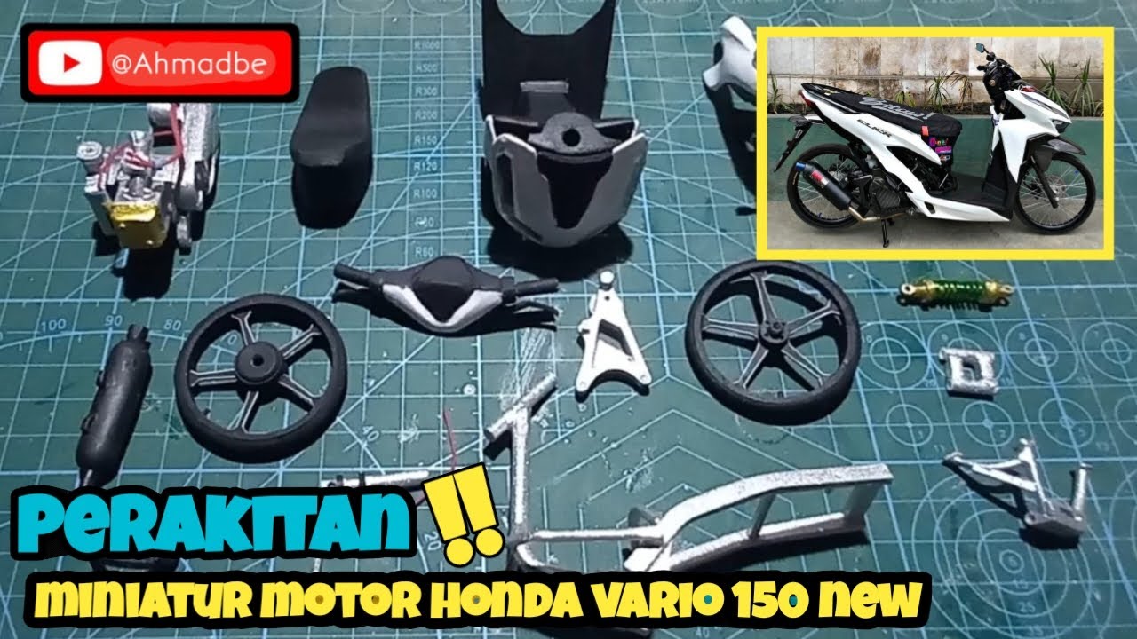 Proses perakitan miniatur motor honda vario 150 new
