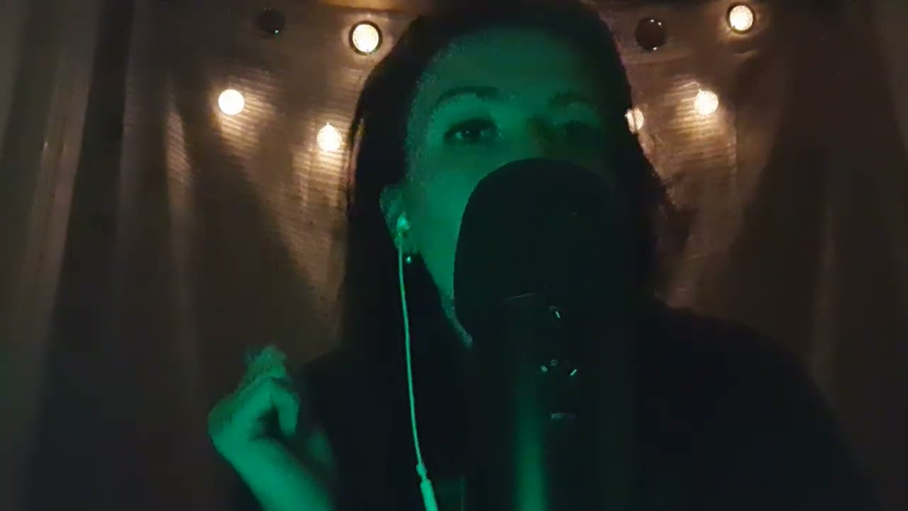 ASMR - 💕Ger dig massa kärlek💕 och handmovements.