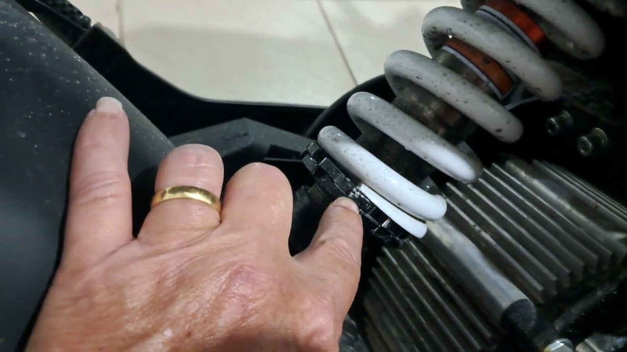 Leva EG1- Moto El&eacute;trica - suspens&atilde;o e prote&ccedil;&atilde;o 