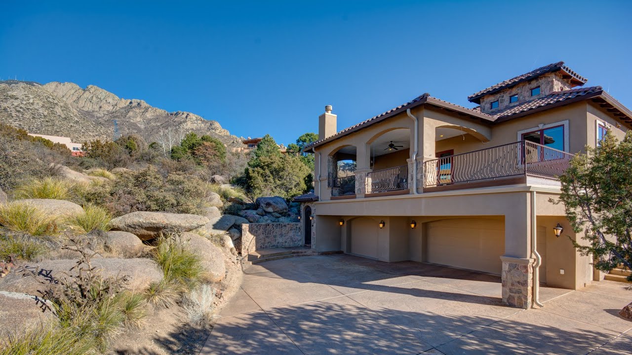 Sandia Heights Luxury Homes