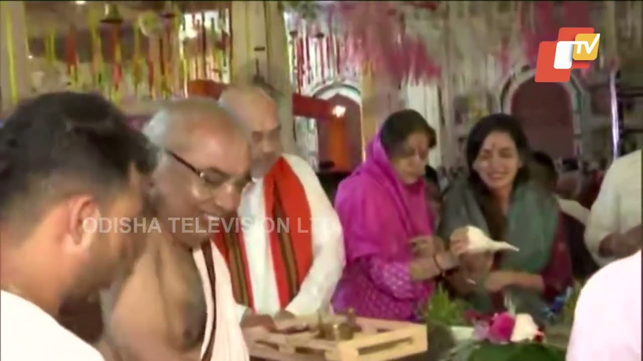 Union Home Minister Amit Shah celebrates Janmashtami