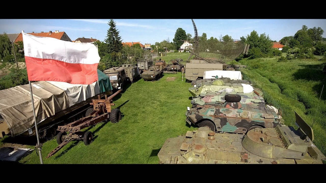 MUZEUM BRONI I MILITARIÓW