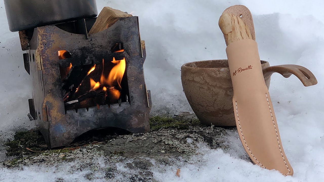 Koiran kanssa kahvittelemassa lumihangessa | Testissä Roselli Nikkarinpuukko