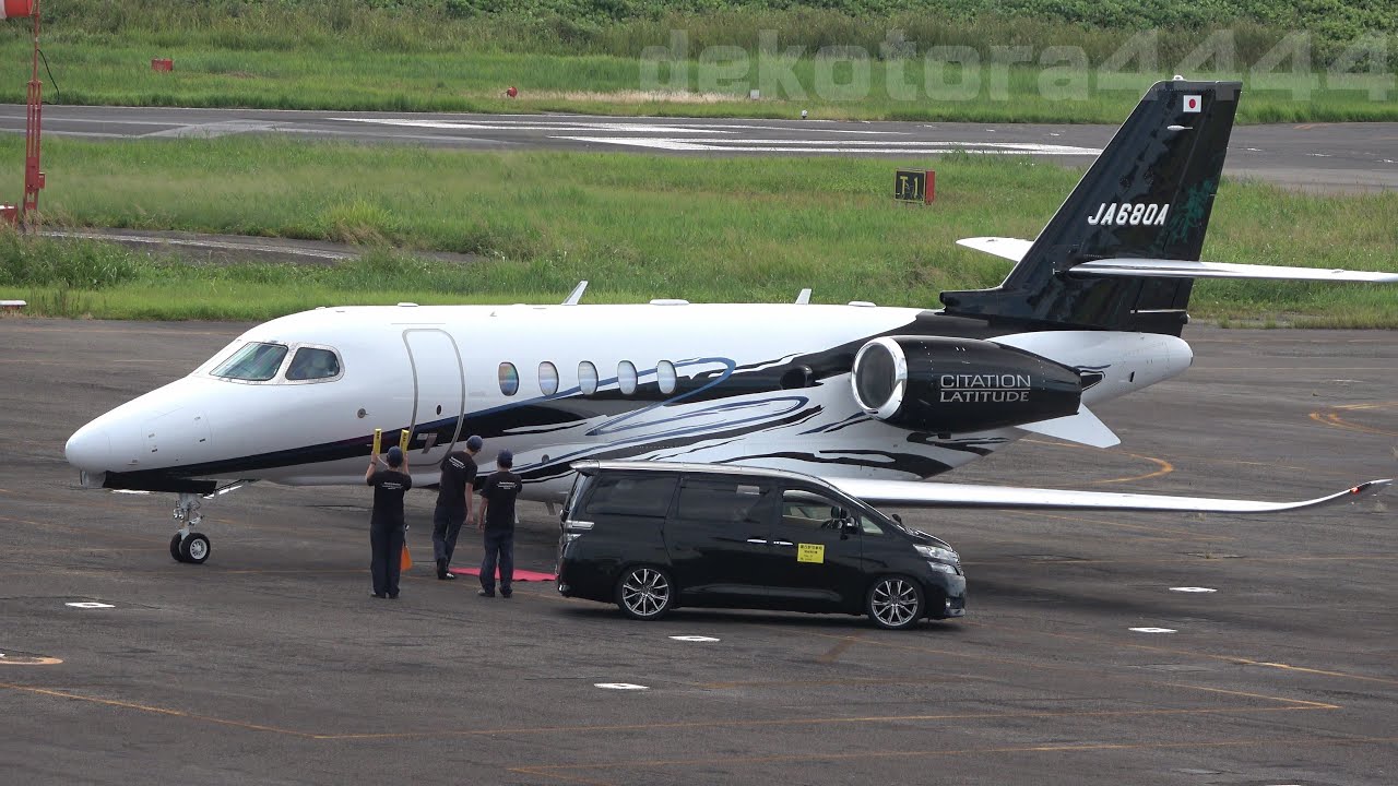 Cessna 680A Citation Latitude(JA680A) 岡南飛行場着陸