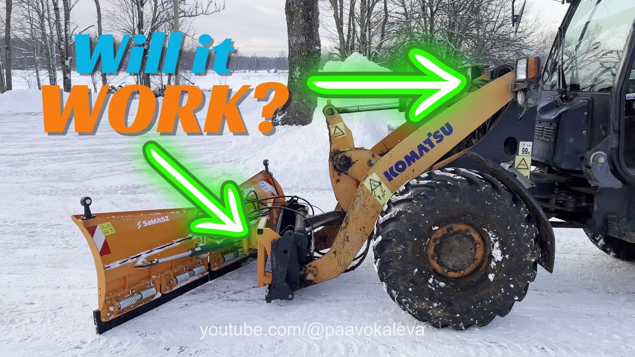 Komatsu WA70-5 with V-plow timelapse