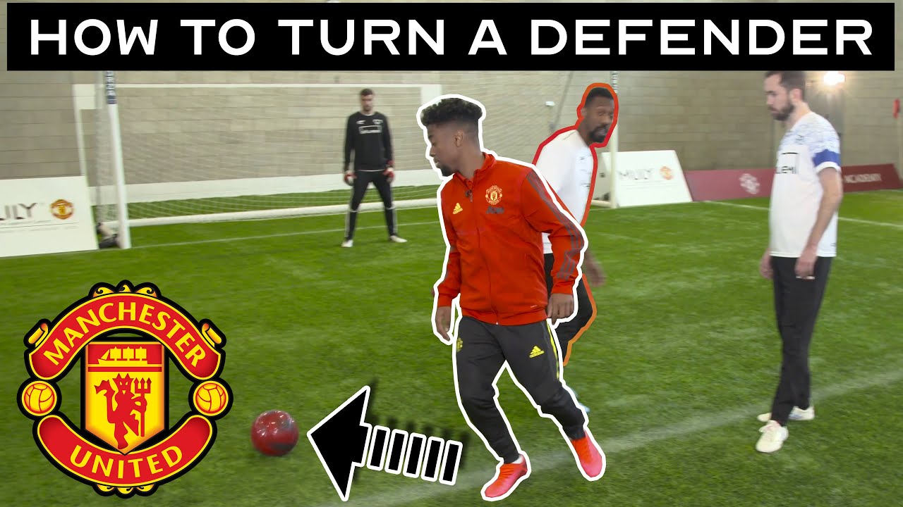 MAN UTD PLAYER TEACHES HOW TO TURN DEFENDERS - HOW TO CHANGE DIRECTION WITH THE BALL