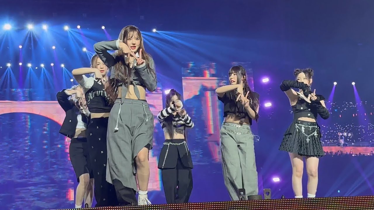 O.O - Nmixx / Music Bank Paris La Défense Arena 08.04.2023 Fancam