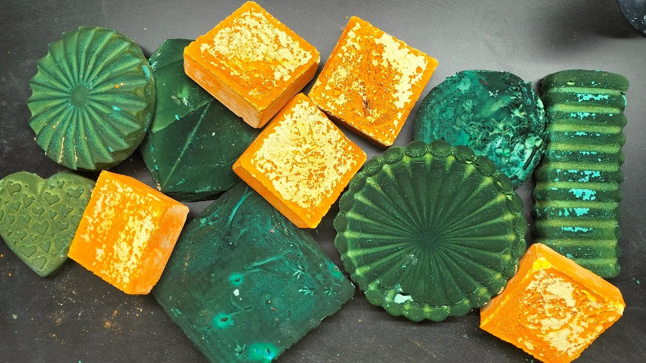 A bright chalk platter | green and yellow