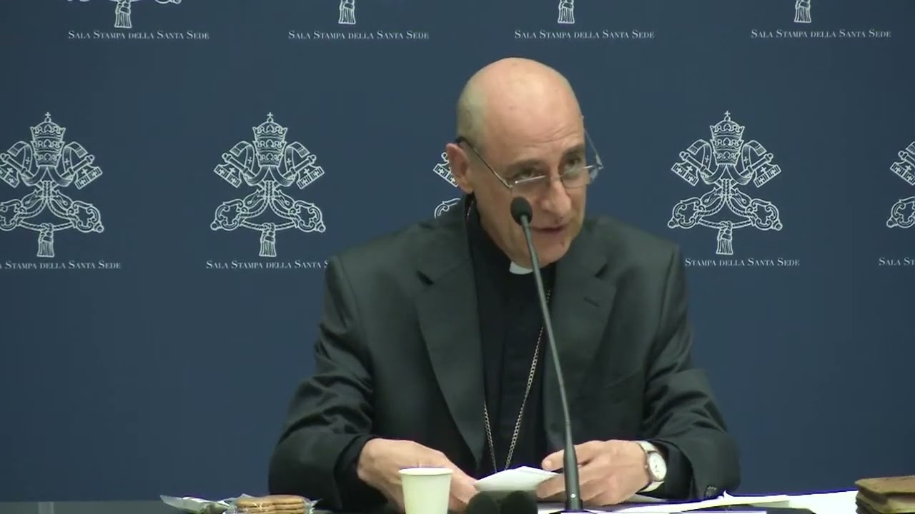 conferenza stampa di presentazione della dichiarazione dignitas infinita circa la dignita umana