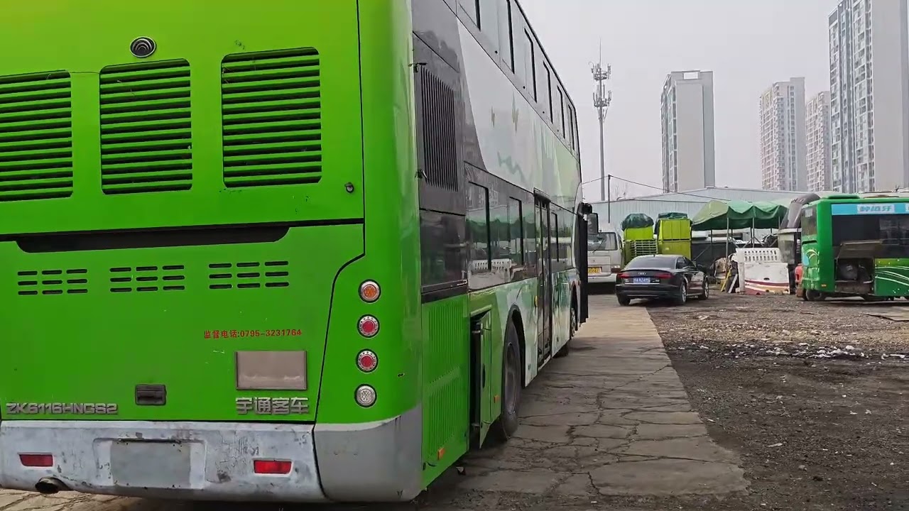 Very good Yutong double-decker bus