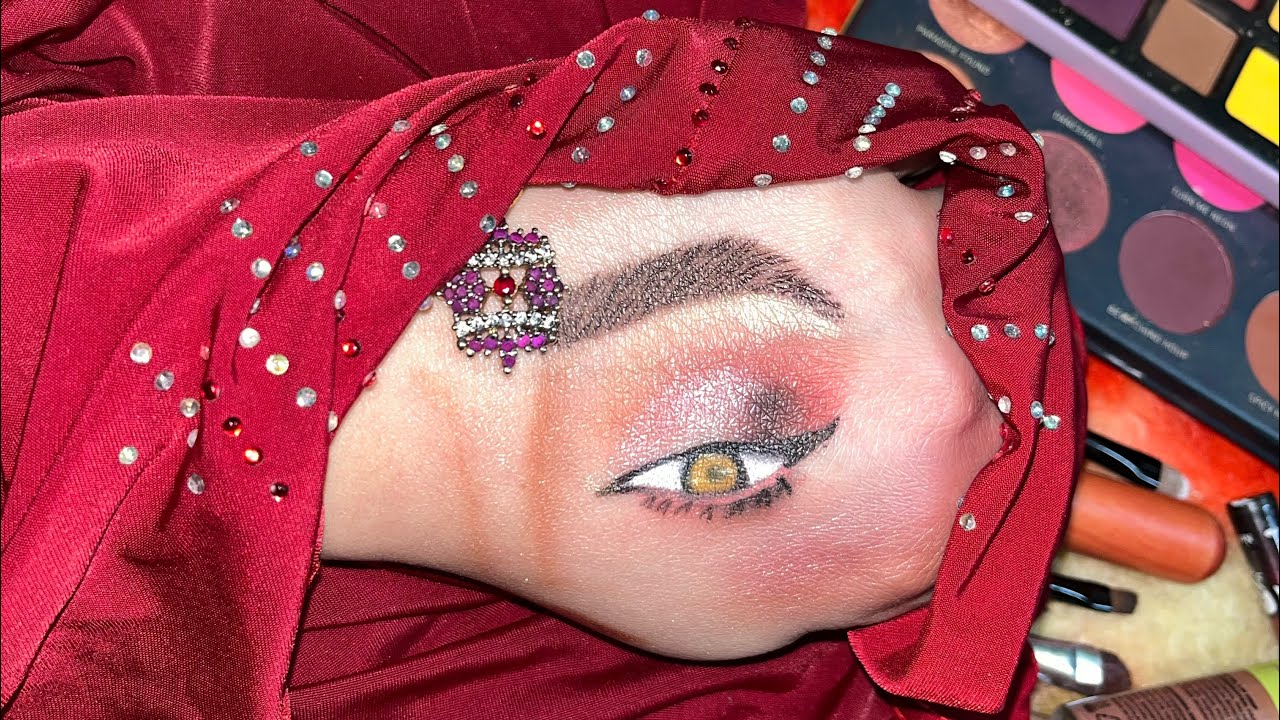 Zara Sheikh is live eye makeup tutorial #eyemakeup
