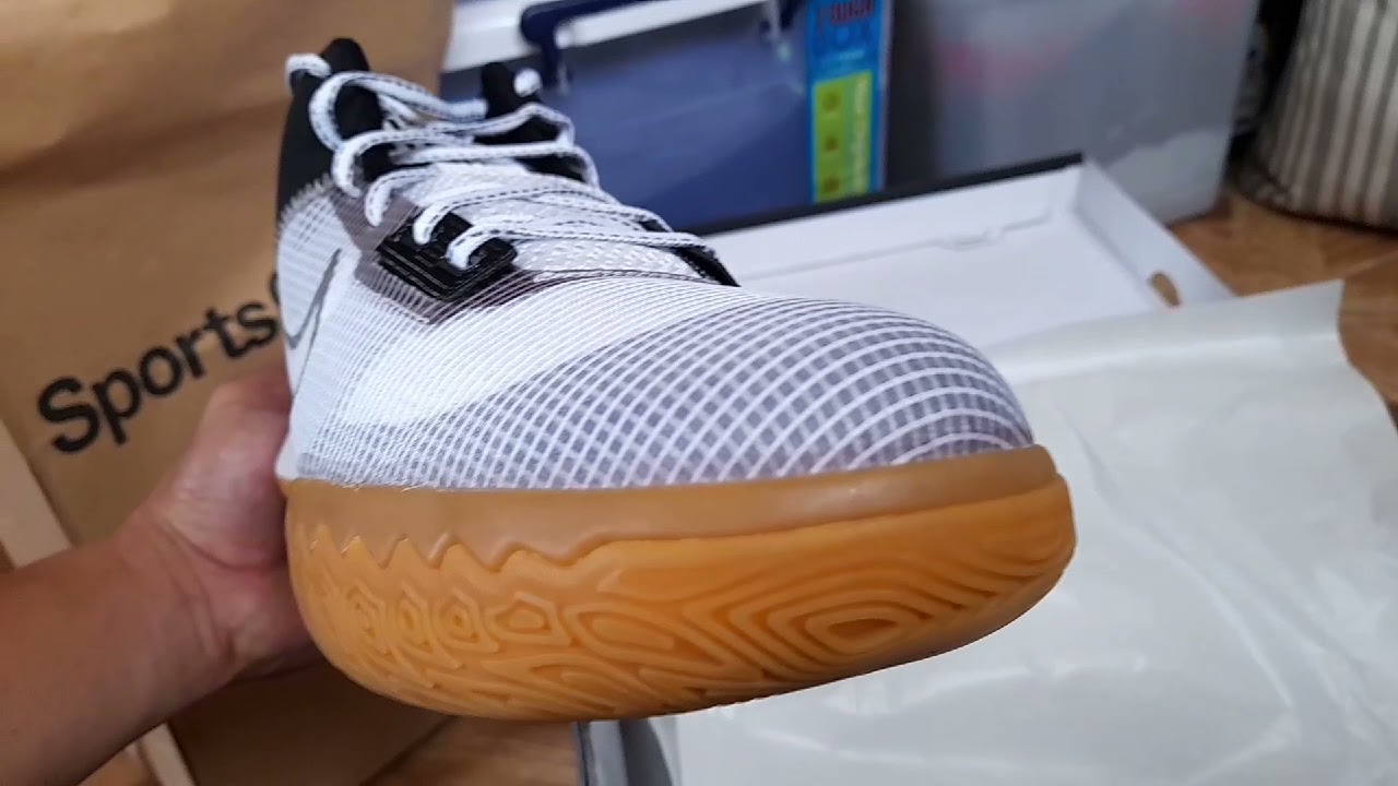UNBOXING NIKE KYRIE FLYTRAP IV