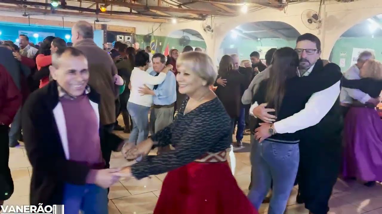 Mais uma cumbia em Quaraí RS - Grupo Vanerão