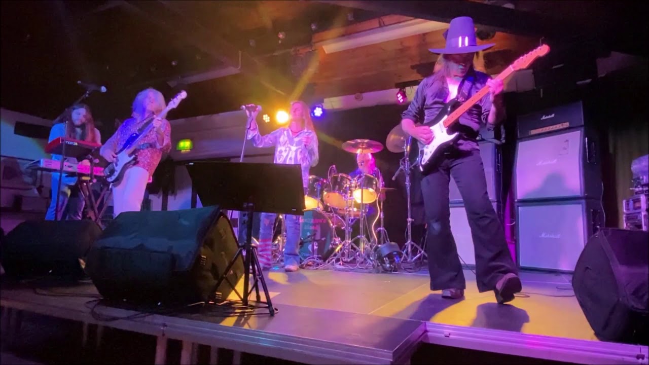 Blackmore's Blood Intro with Burn & Stormbringer